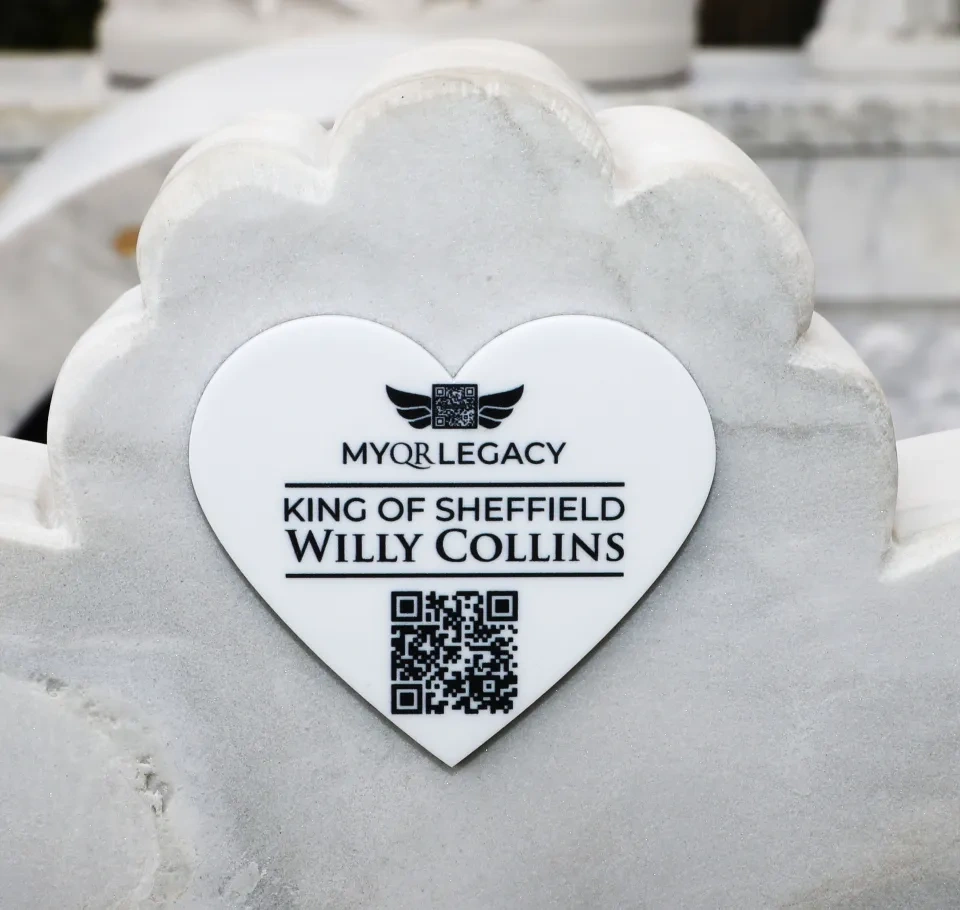 Willy Collins headstone qr code